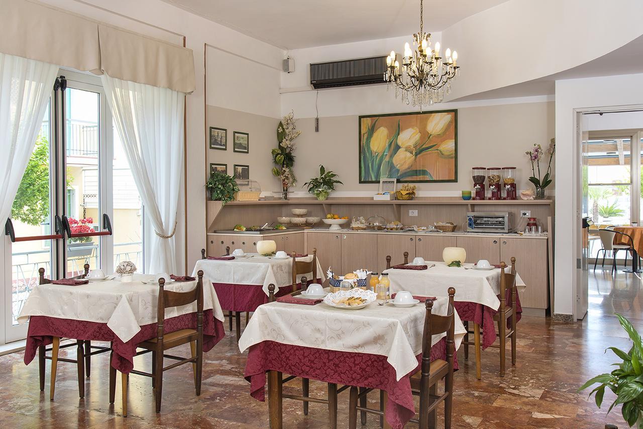 Hotel Olimpia Bellaria-Igea Marina Exterior photo